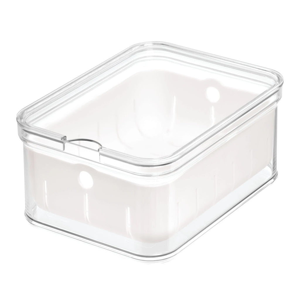 Idesign Crisp Berry Container, clear, close up.