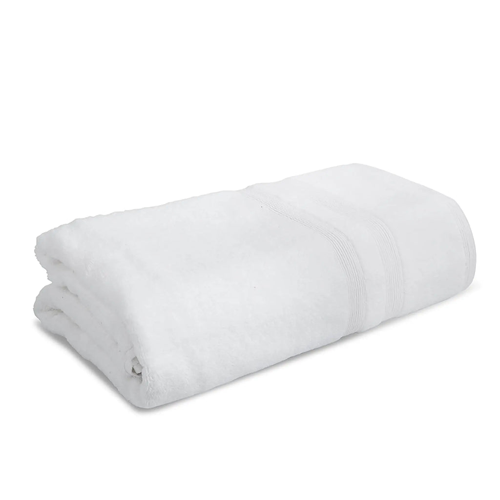 Moda At Home Allure Cotton Bath Sheet in White.