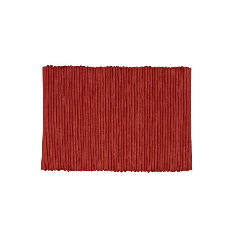 Haman Ribbed Placemat in Russet, close up.